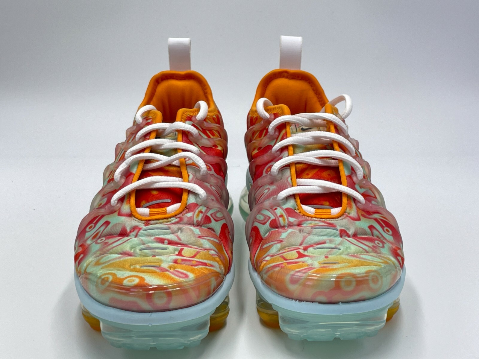 vapormax plus ember glow