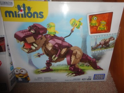 EXCLUSIVE MINIONS POSEABLE 4 PK FIGURES PLUS TWO  MEGA BLOK SETS, NEVER OPENED