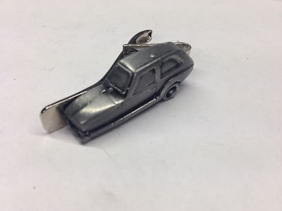 Bond 875 (Three Wheeler) ref32 pewter effect car emblem on a Tie Clip 4cm
