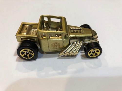 ミニカー BONE SHAKER Larry's GARAGE Hot Wheels Larry's Garage Bone Shaker - Santa's Delivery | eBay