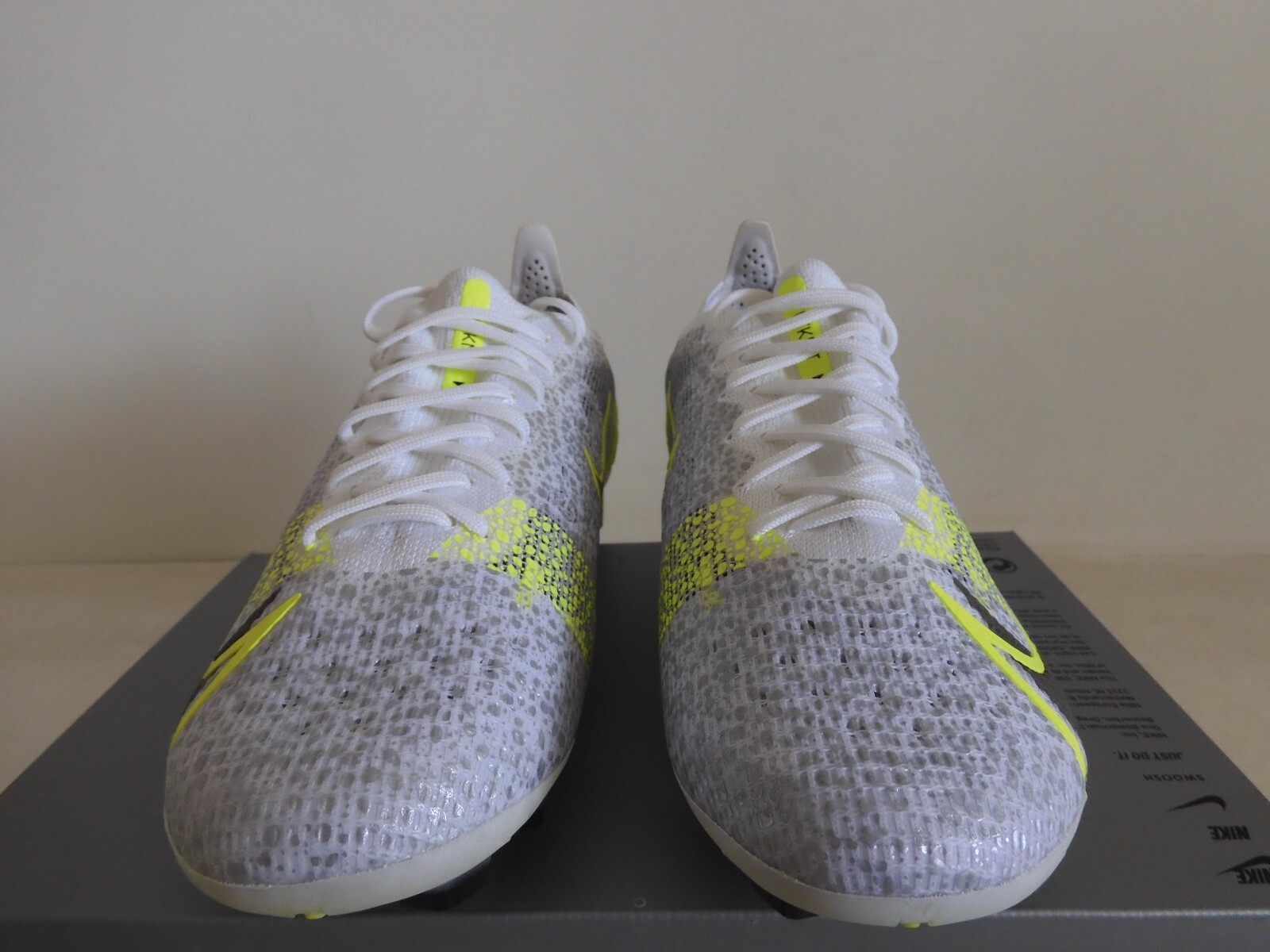 Pre-owned Nike Mercurial Vapor 14 Elite Fg White-black-silver-volt Sz 7.5 [cq7635-107]