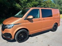 2022 VOLKSWAGEN TRANSPORTER T6.1 TDI HIGHLINE SWB IN COPPER BRONZE WITH Diesel