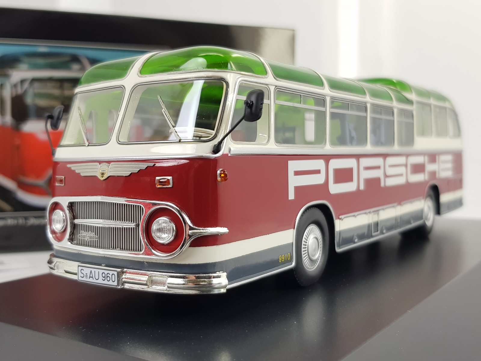 【Schuco】限定1500台 Neoplan FH 11 Porsche Schuco 1:43 scale Neoplan FH11 Transporter Bus 