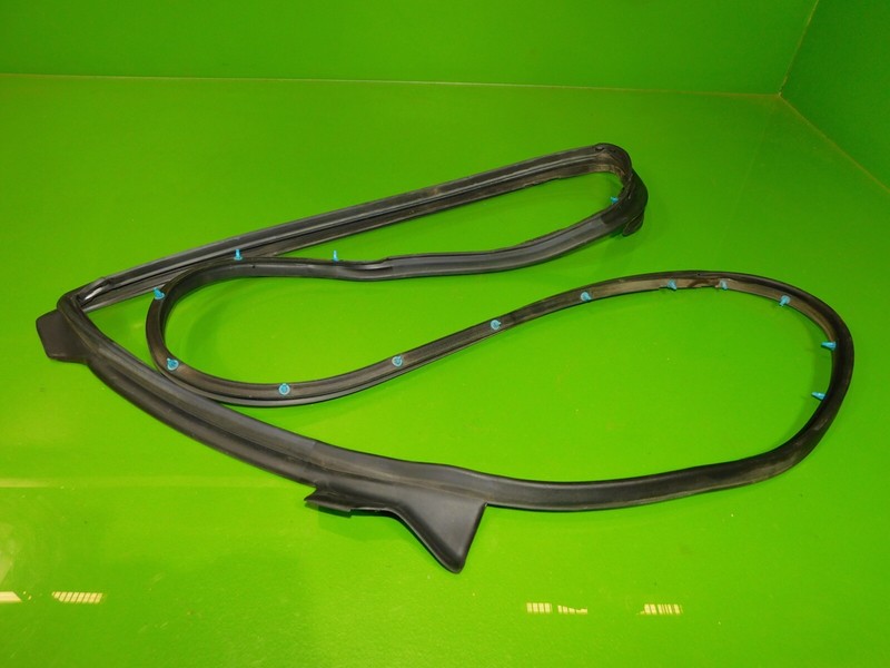 06-13 IS250 IS350 OE passenger rear back door frame rubber weather strip seal