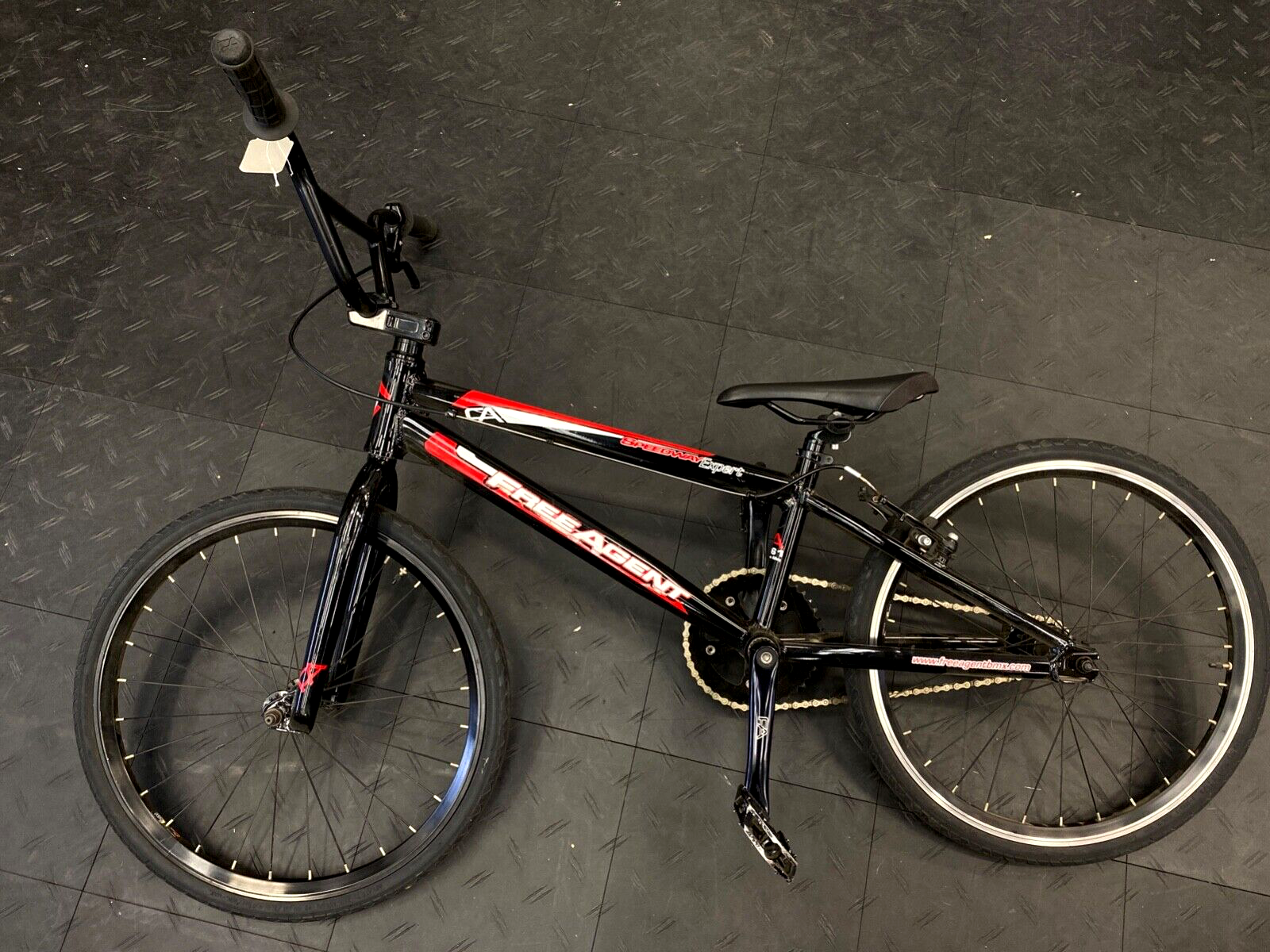 FREE AGENT SPEEDWAY JUNIOR BMX RACING BIKE BLACK/RED | eBay