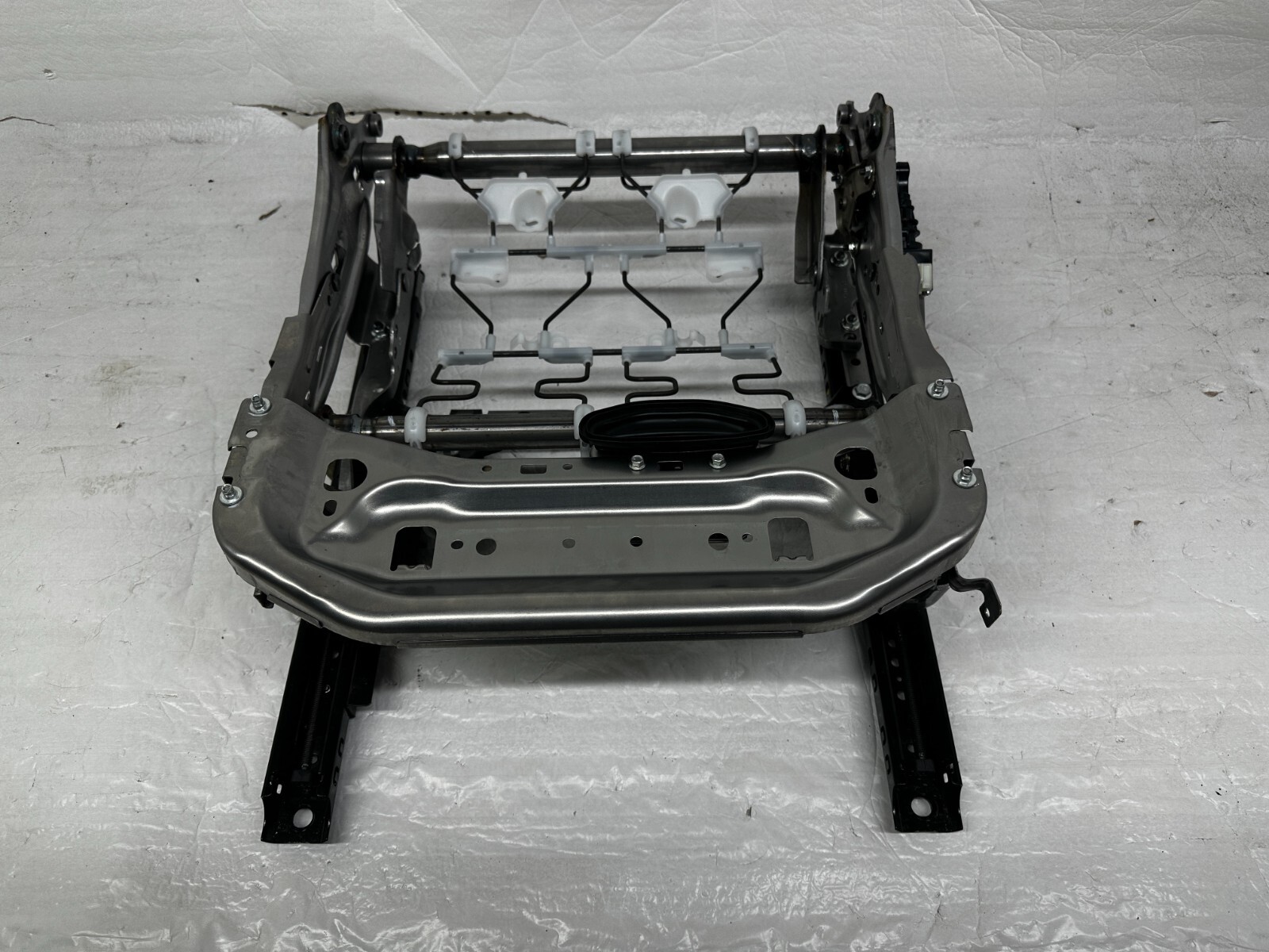 New 2021-2023 Toyota Sienna Limited Platinum Seat Adjuster New 2021-2023 Toyota Sienna Limited Platinum Seat Adjuster