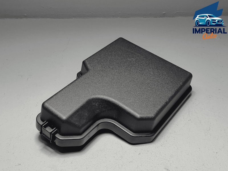 Used 18-20 Toyota Sienna Engine Bay Fuse Relay Junction Block Box Upper Lid Cover OEM