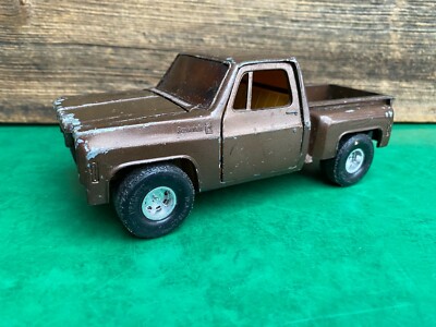 Ertl chevy truck hotsell
