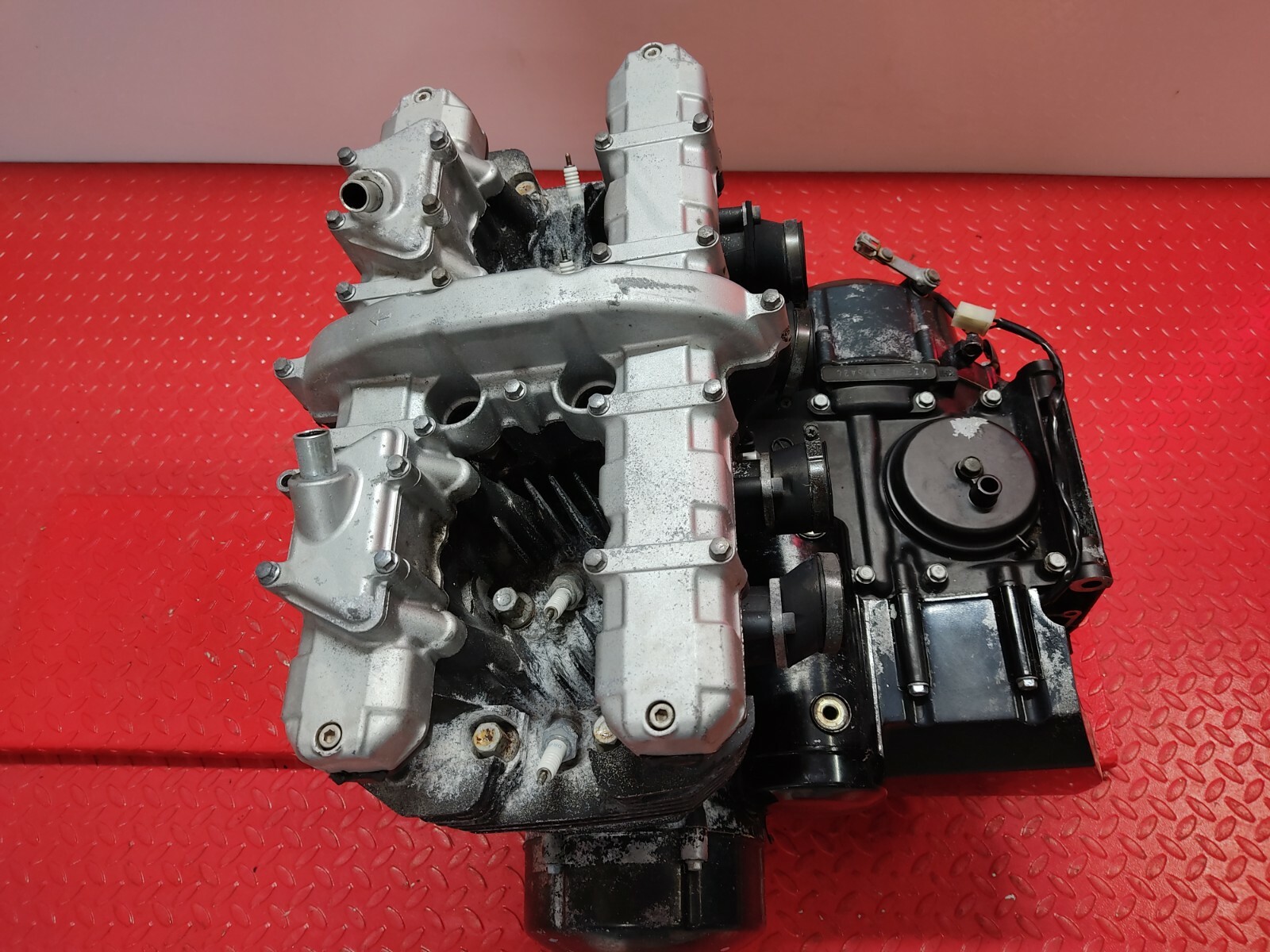 Ronページ 2007 Kawasaki Ninja 650r Engine Motor Crankcase Crank Cases
