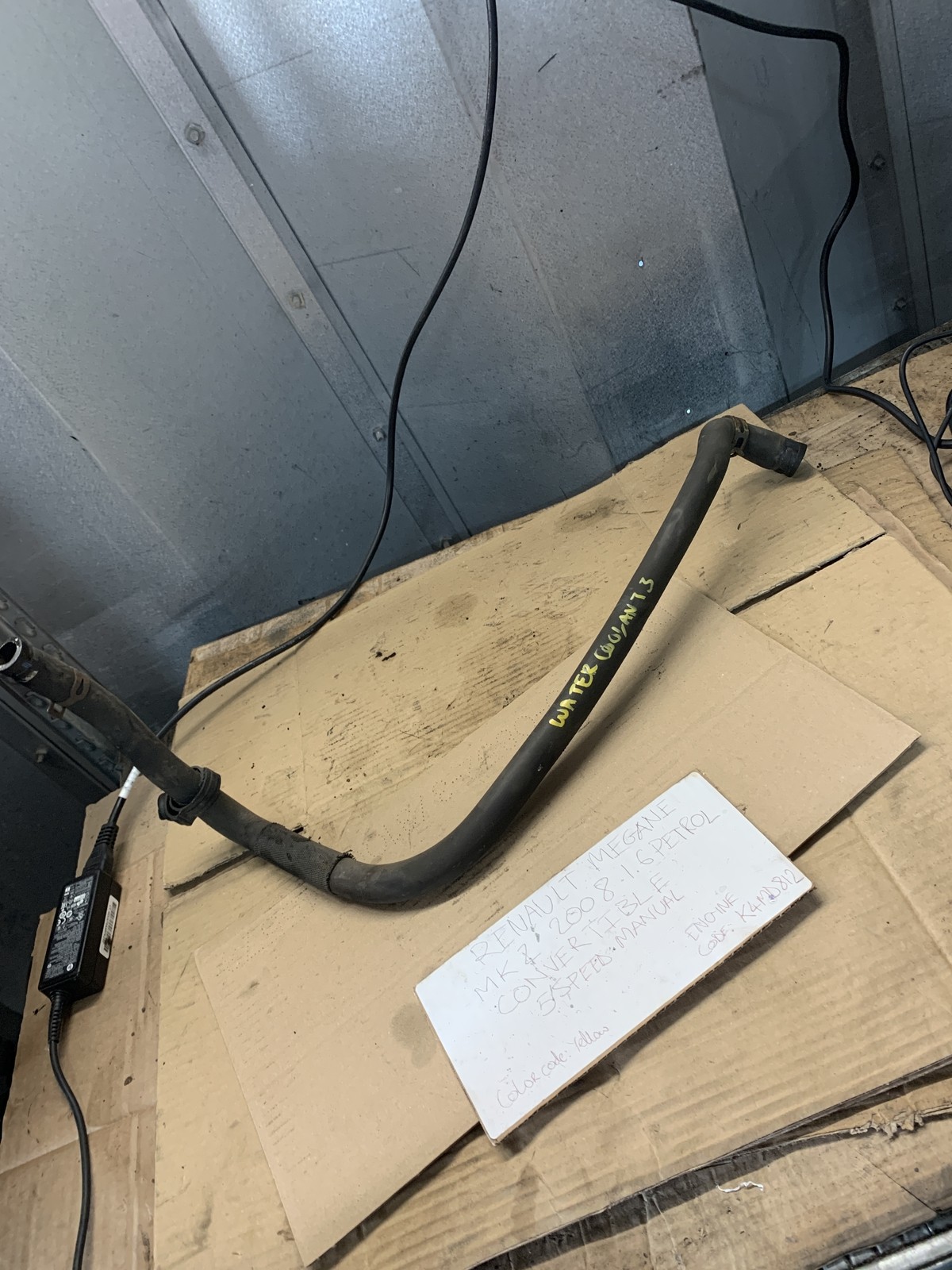 Renault Megane Mk2 2008 1.6 Petrol Convertible Water Coolant Hose Pipe 3