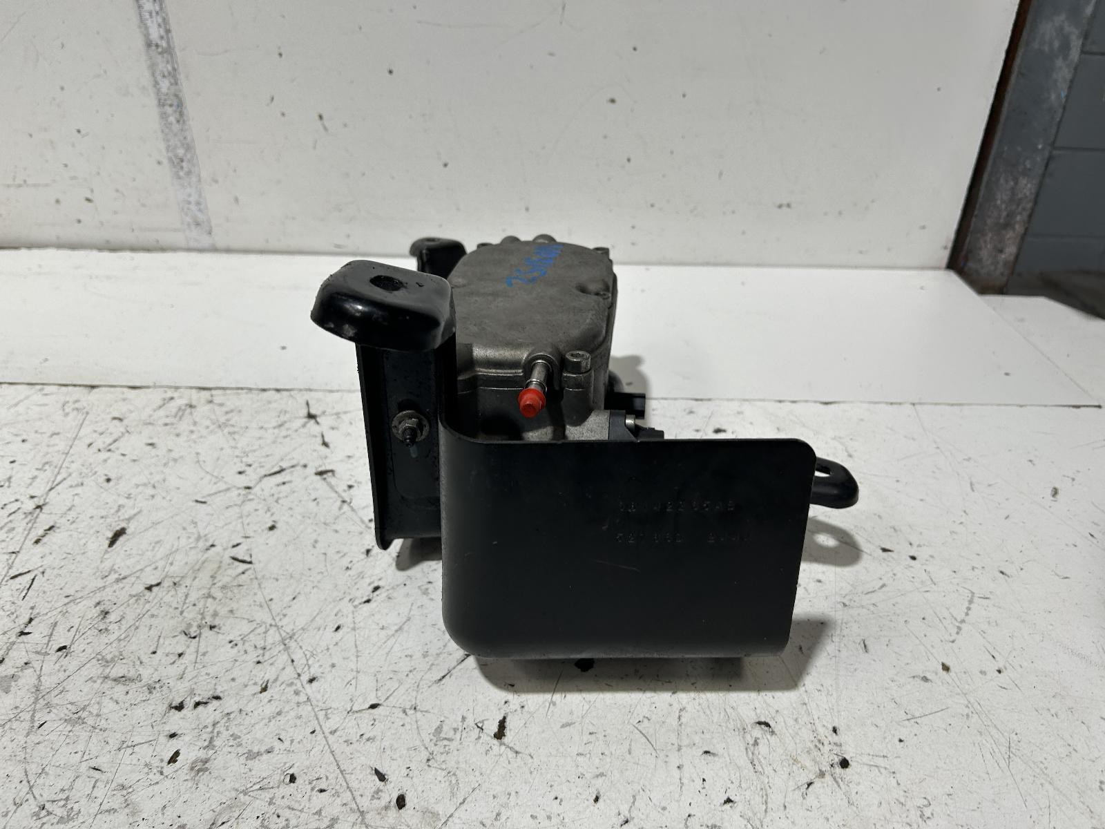 Jeep Grand Cherokee Fuel / Water Separator Filter WK 10/2010-02/2022 - thumbnail 2