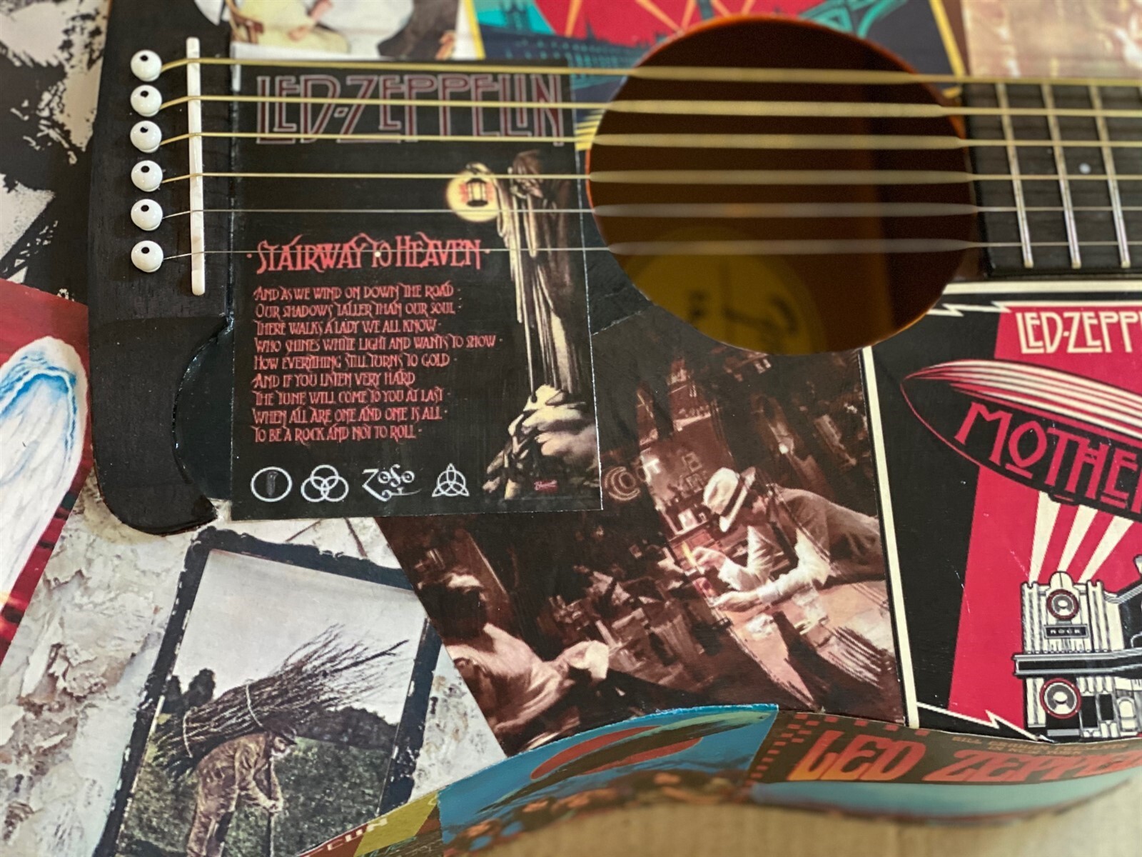 CUSTOM LED ZEPPELIN Album Zoso Swan Song Decoupage Fender FA CUSTOM LED ZEPPELIN Album Zoso Swan Song Decoupage Fender FA