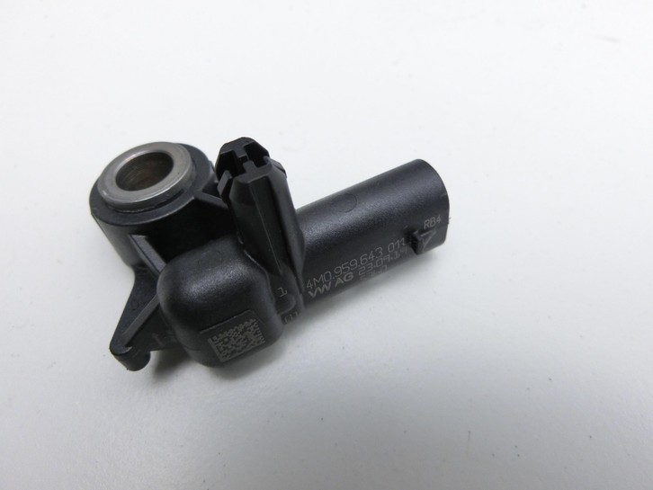 Audi A4 8W B9 19-24 Sensor für Airbag Crashsensor Airbagsensor Links Hinten Audi A4 8W B9 19-24 24.10.2019... Vorschau 2