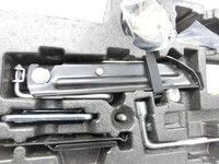 Mercedes S212 W212 E300h 13-16 Original Bordwerkzeugschale und Wagenheber Mercedes S212 W212 E300h 13-16 26.06.2013... Vorschau 4
