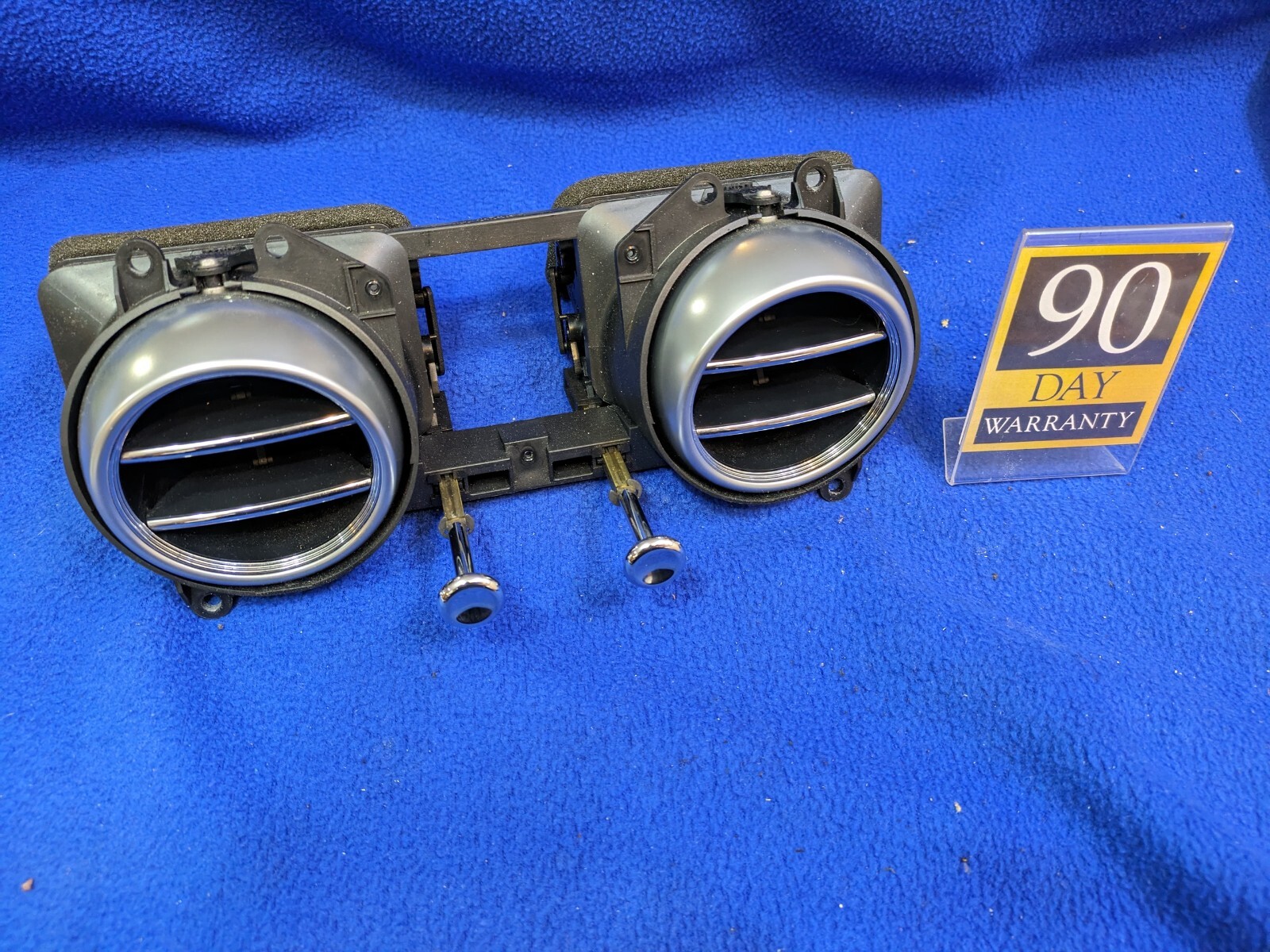 03-12 Bentley Continental GTC Dashboard Dash AC A/C Air Vent Center OEM