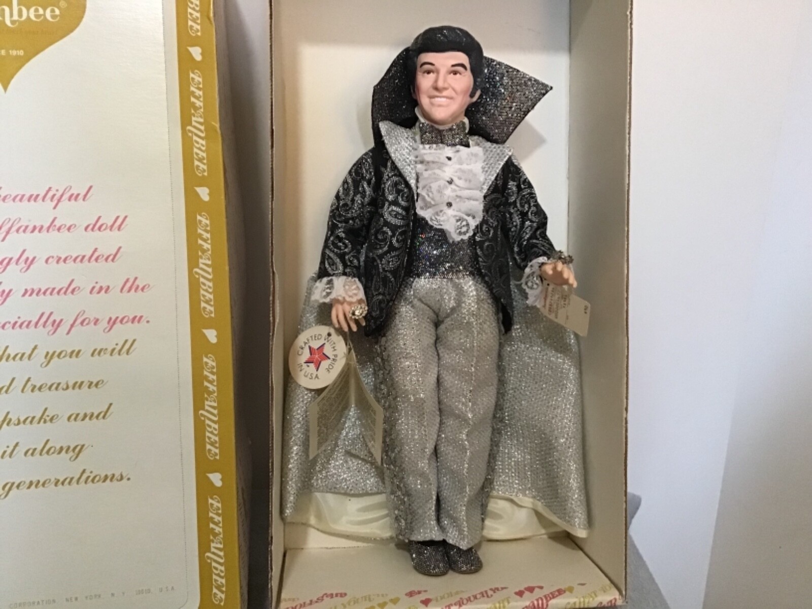 Effanbee 17” Liberace 1986 “Mr. Showmanship” Collectible Doll/Rings NIB! (#BS-L)