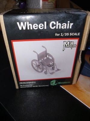 MJ Miniatures 1/35 Wheelchair with Swivel Footrests (1 pc