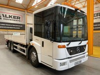MERCEDES BENZ ECONIC 2629 6X2 EURO 5 26 TONNE DROPSIDE FLATBED - 2012 - GK62 ORO