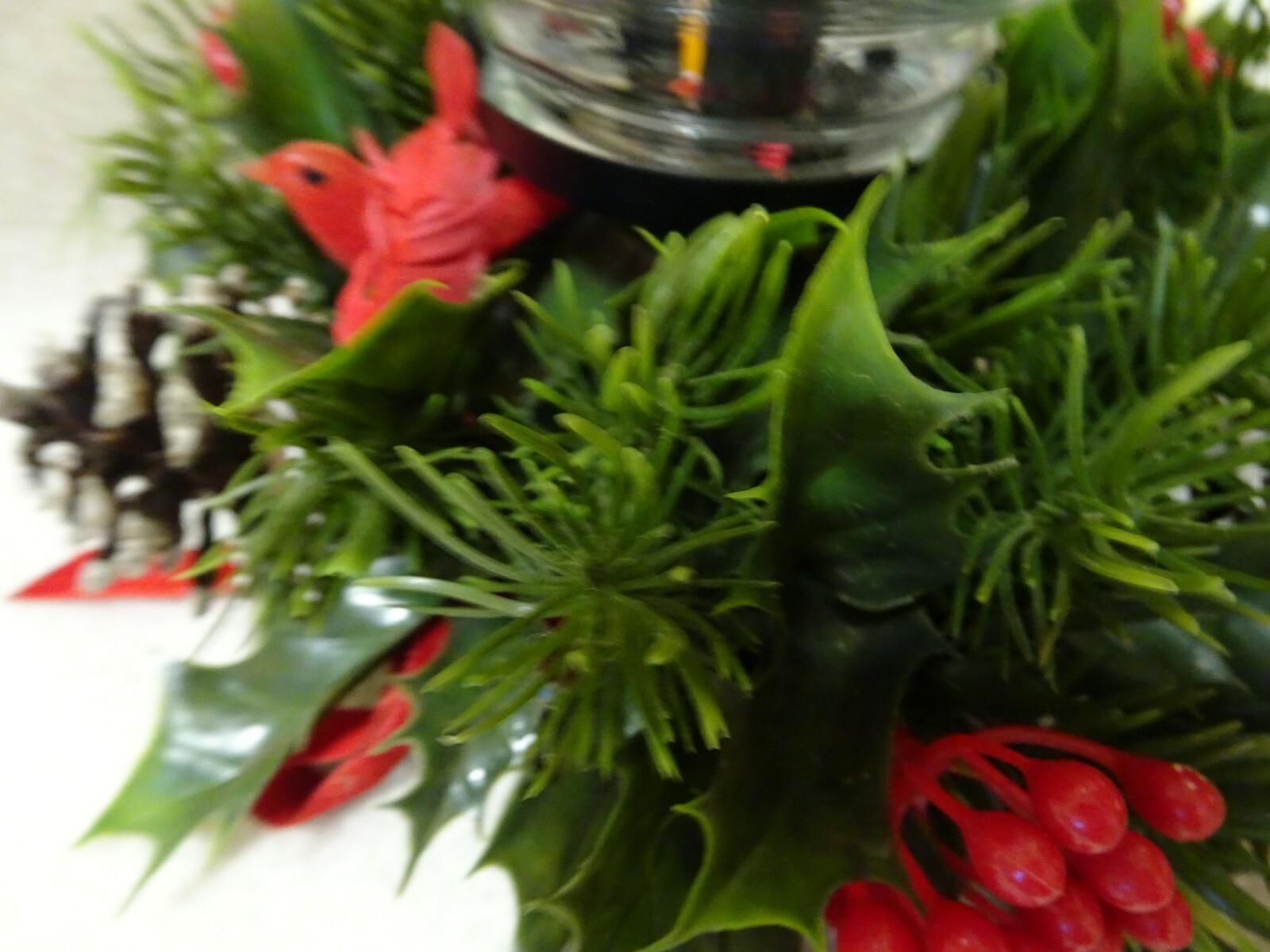 VINTAGE HURRICANE GLOBE IN FAUX FLORAL ARRANGEMENT-CHRISTMAS DECOR-RED CANDLE