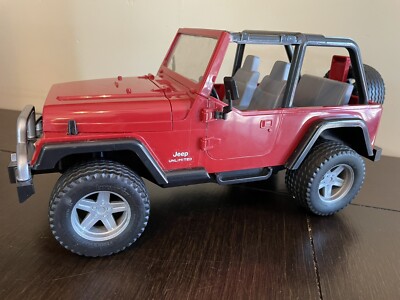 Bruder Jeep Wrangler Truck Red 2005 12×6×5'' German Made