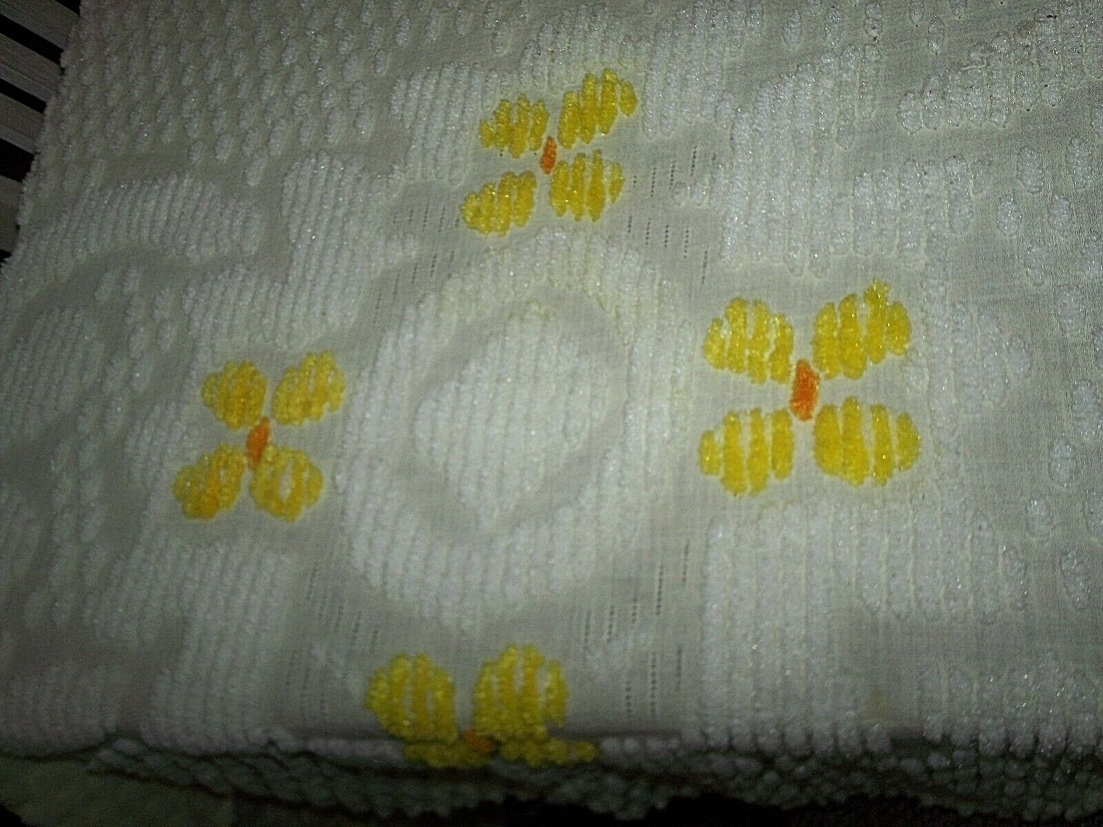 vtg Chenille 70s full queen Bedspread Coverlet MOD yellow Fringed Poly Cotton