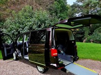 VW Caravelle 2.0 TDI 140 Wheelchair Accessible Vehicle Immaculate Throughout