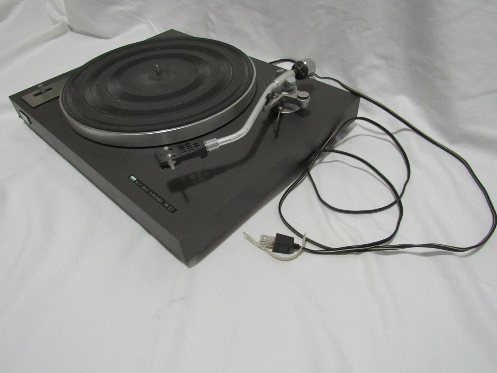 Sansui SR-222 Belt-Drive Vintage Turntable Record Player  Parts or Repair (2D2)