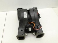 BMW F01 F04 7er AH7 08-12 Gebläsemotor Lüftermotor Heizungsgebläse BMW F01 F04 7er AH7 08-12 01.06.2011 9248171... Vorschau 5