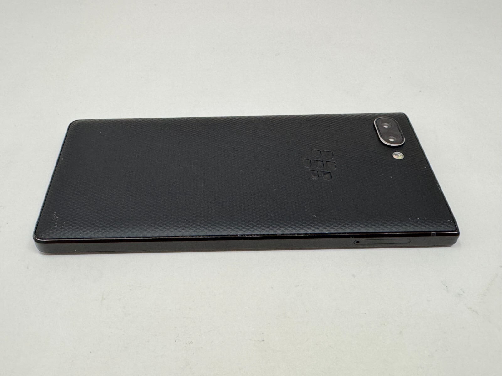 BlackBerry KEY2 (BBF100-2) - 64GB Unlocked Black - Excellent Condition