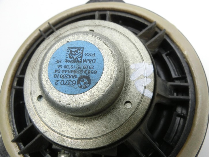 BMW 428i F36 14-17 Lautsprecher Rechts Vorne BMW 428i F36 14-17 02.06.2016 65139264944 9264944 65.13-9264944-04... Vorschau 4