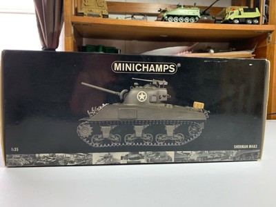 Minichamps 1/35 Diecast WWll Sherman M4A3  Used