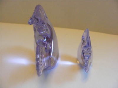 KONST GLASHYTTAN URSHULT glass fish figurine pair lavender pale purple SWEDEN