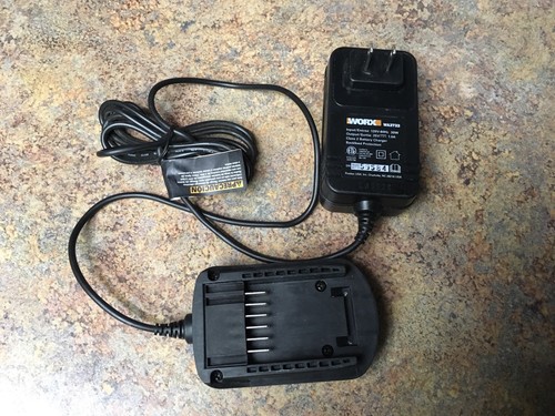 WORX 24 Volt LI-ION CHARGER MODEL# WA3733