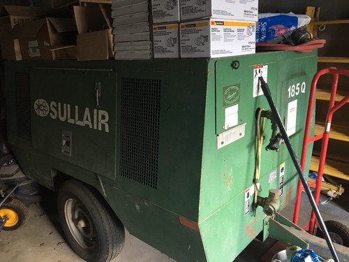 Sullair 185 Compressor And sandblasting pots