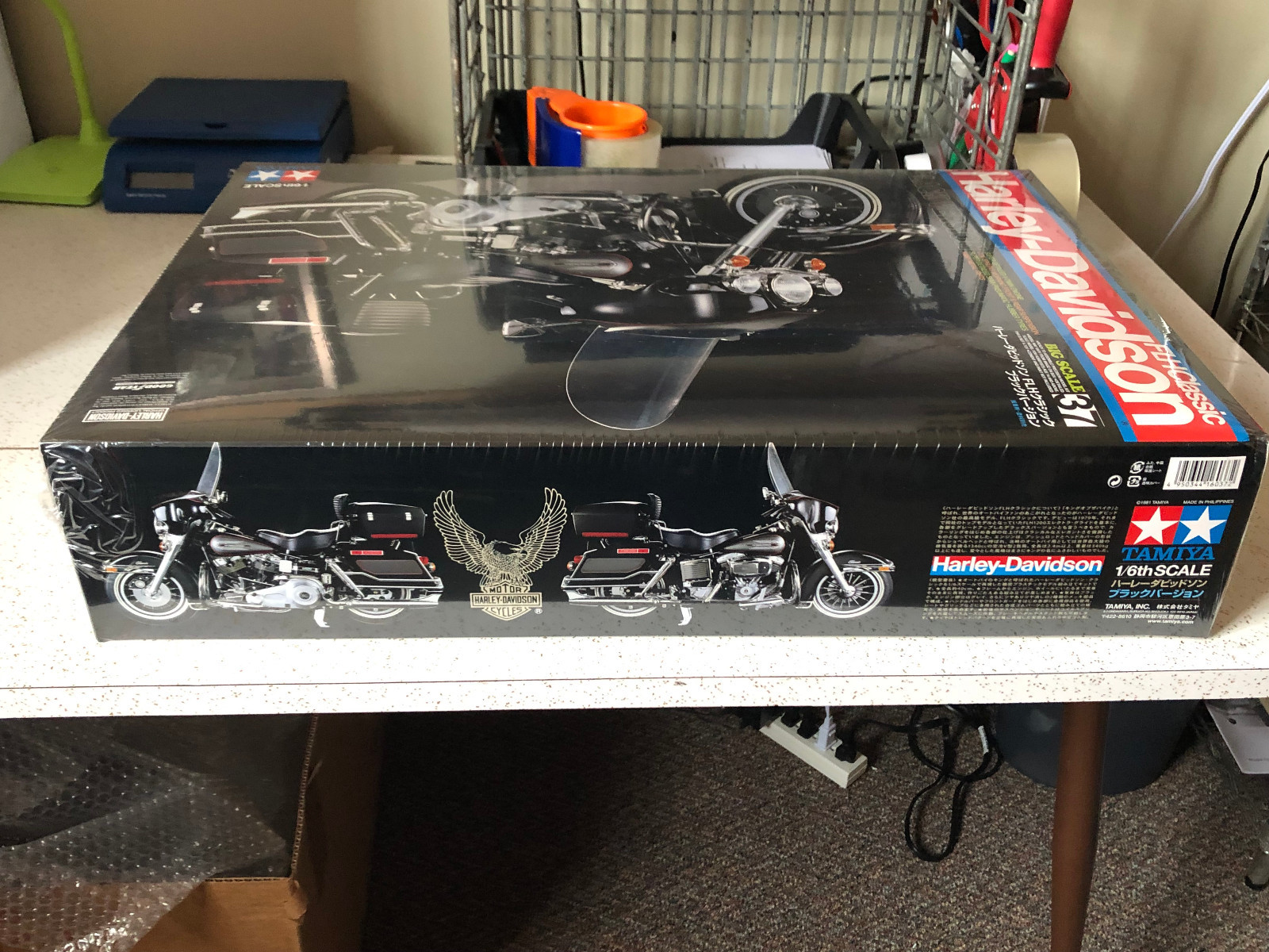 Tamiya Harley Davidson FLH Classic 1:6 Scale Plastic Model Kit 16037 New in Box