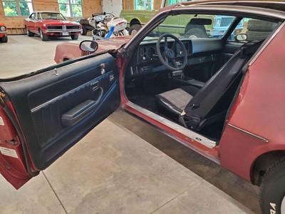 image 2 of interior