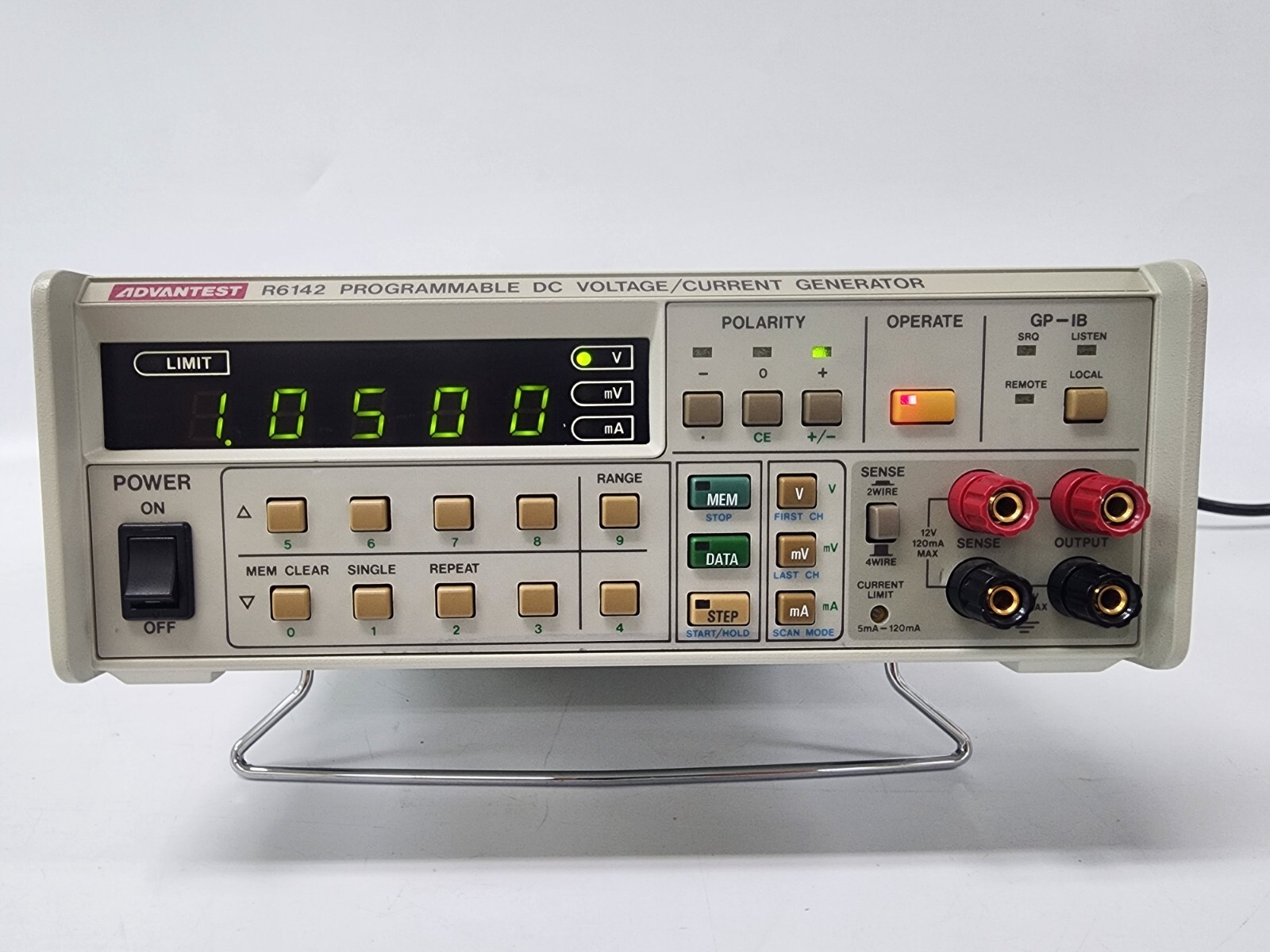 ADVANTEST R6142改 DC電圧/電流発生器 ADVANTEST R6142改 DC電圧/電流発生器 ADVANTEST R6142