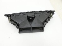 BMW E91 318D LCi 08-13 Luftdusche Luftdüse Mitte BMW E91 318D LCi 08-13 04.04.2011 9130458 64229130458 gebraucht Vorschau 4