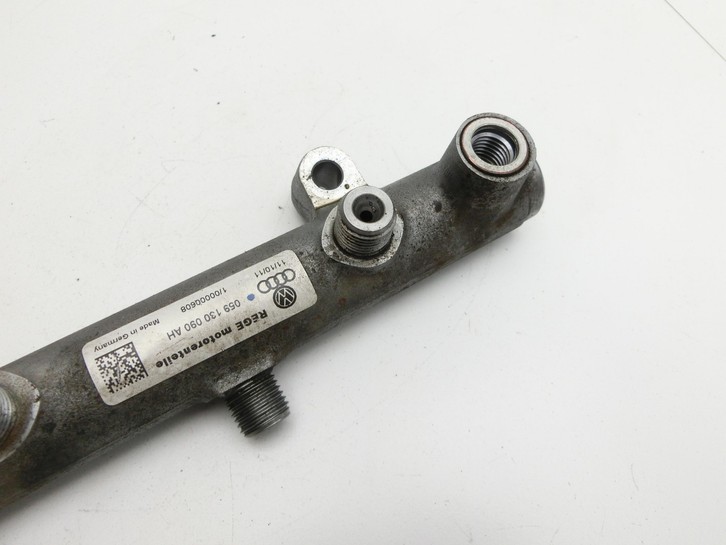 VW Phaeton 3D 10-16 TDI 3,0 176KW Hochdruck Verteiler Verteilerrohr VW Phaeton 3D 10-16 15.12.2011 059130090AH gebraucht Vorschau 3