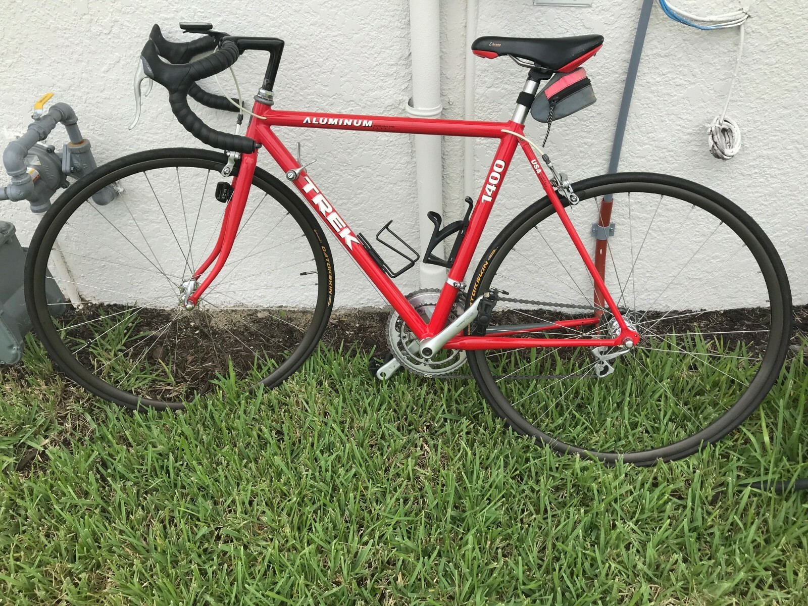 Trek 1400 Aluminum 58" Road Bike Great Condition