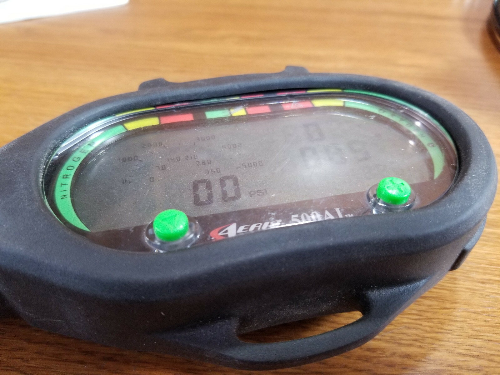 Aeris 500 ai Air Integrated Air /Nitrox Scuba Dive Computer with Original Manual