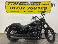 2019 HARLEY-DAVIDSON SOFTAIL FXBB STREET BOB