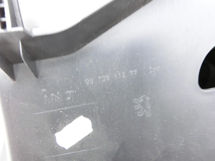 Peugeot 2008 I 13-19 Handschuhfach Peugeot 2008 I 13-19 01.12.2016 9673811277 1089146X 444778 gebraucht Vorschau 7
