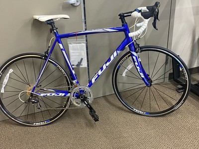 Bicycles Fuji Roubaix Nelo S Cycles