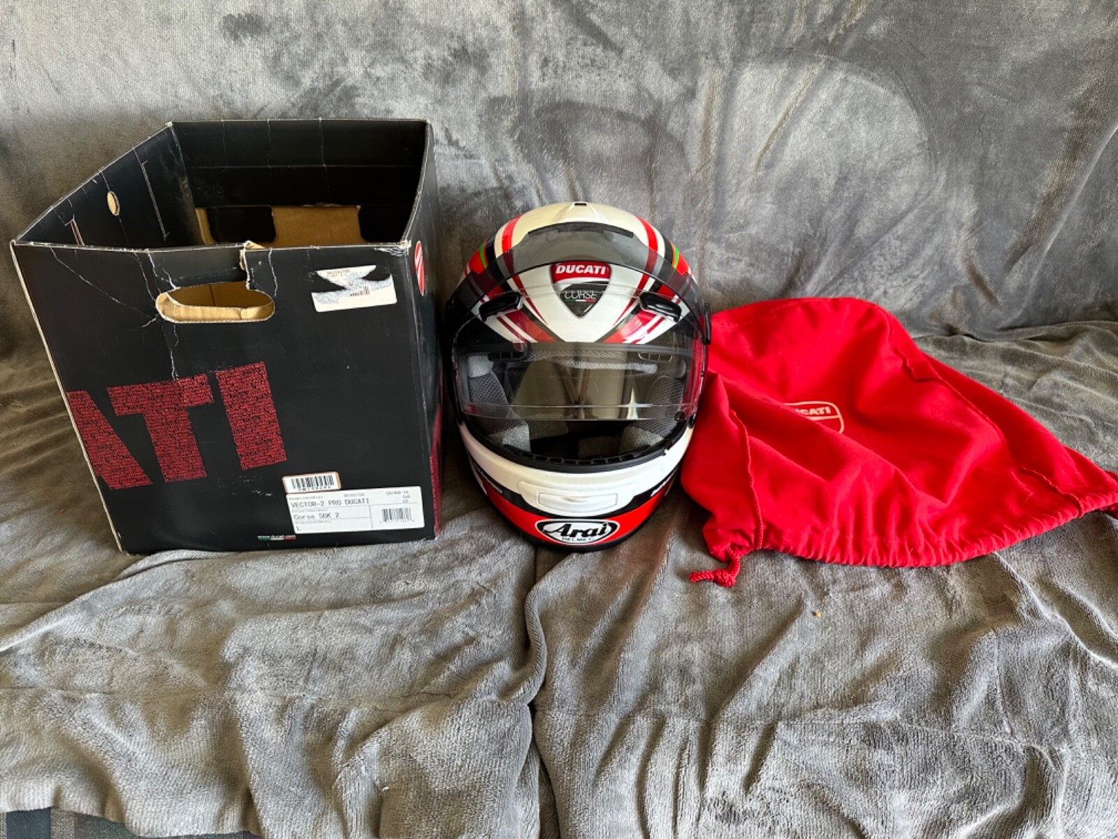 絶版 Arai VECTOR Drudi Performance REVIEW: The Arai Vector - Women Riders Now