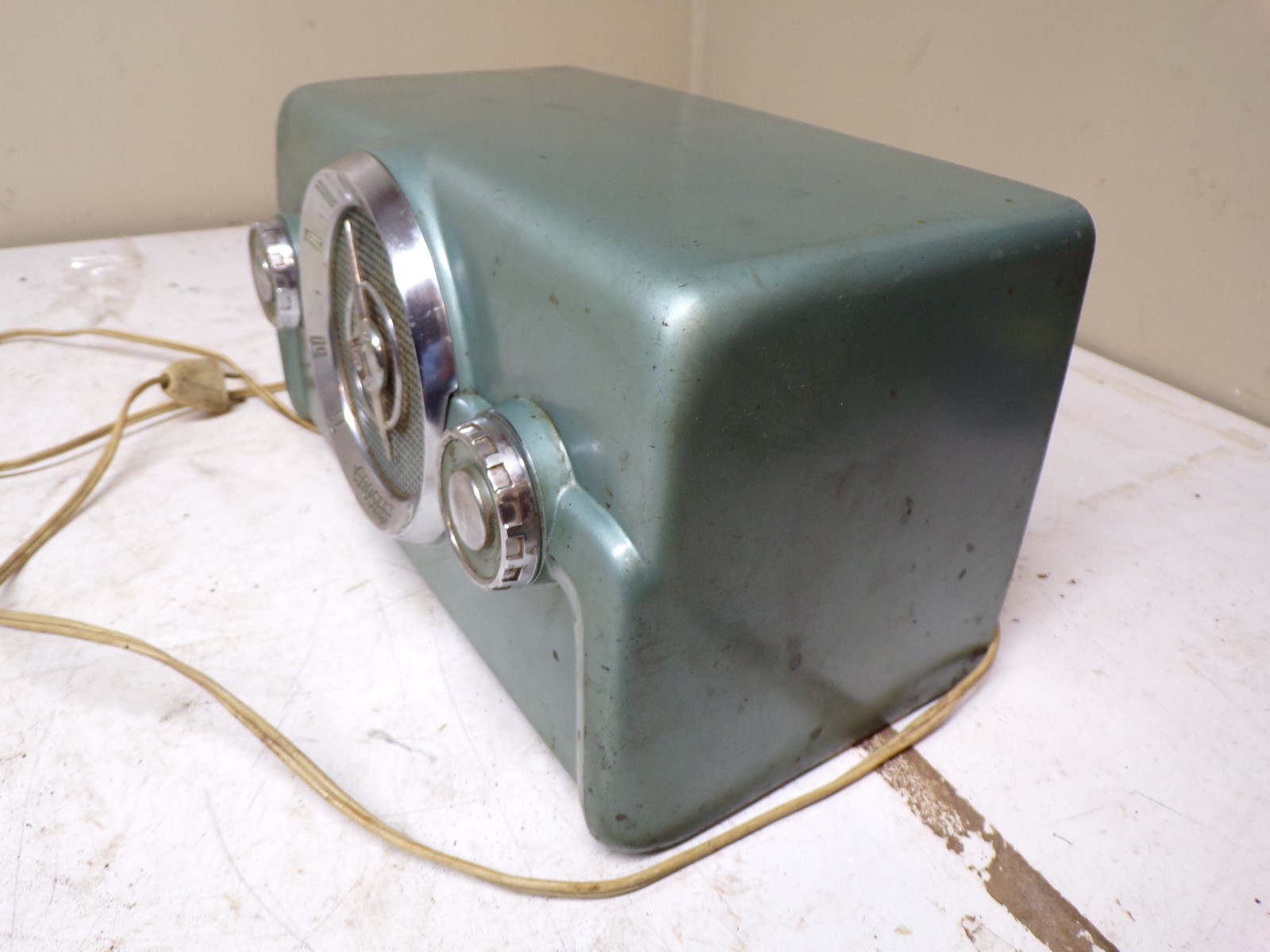 1950's Crosley Bakelite Radio