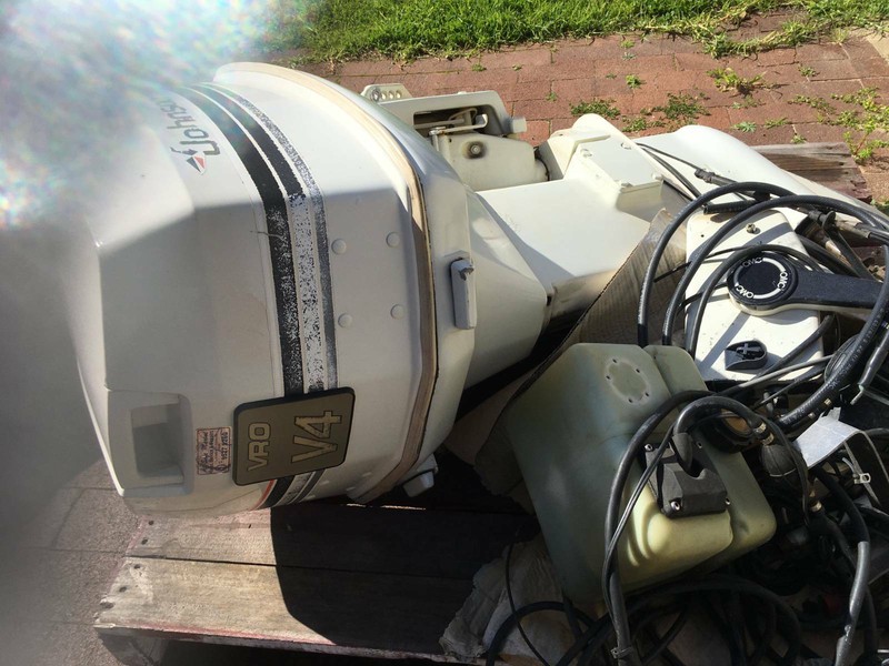 Johnson 90 vro v4 outboard manual diagram