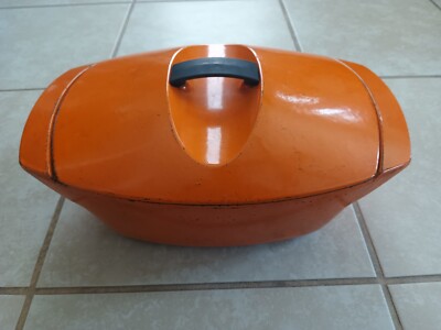 Vintage Raymond Loewy Le Creuset ''La Coquelle'' Orange Casserole Pot 1950's