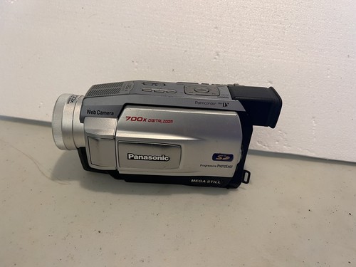 【ENGLISH】 PV-DV910 MiniDV Panasonic 410 An Early MiniDV Based Camcorder - Panasonic Digital