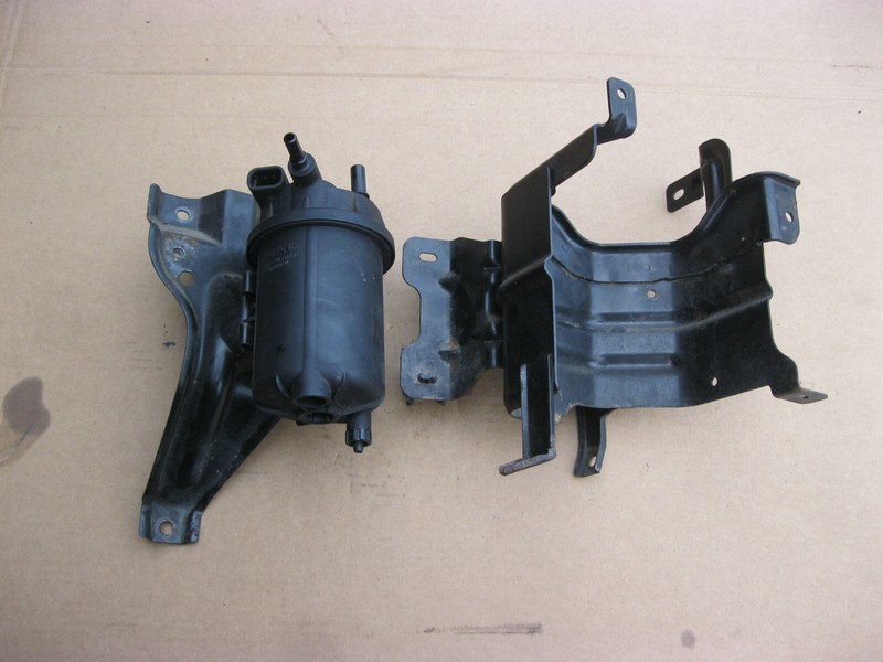 GehÃ¤Use Dieselfilter Halterung DieselfiltergehÃ¤Use Nissan Primera P12 1,9 Dci